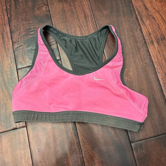 Nike Dri Fit reversible Sports Bra - Picture 3 of 4